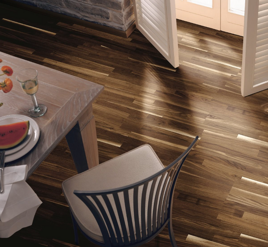 Walnut Classic 3060 3-strip Matt lacquer