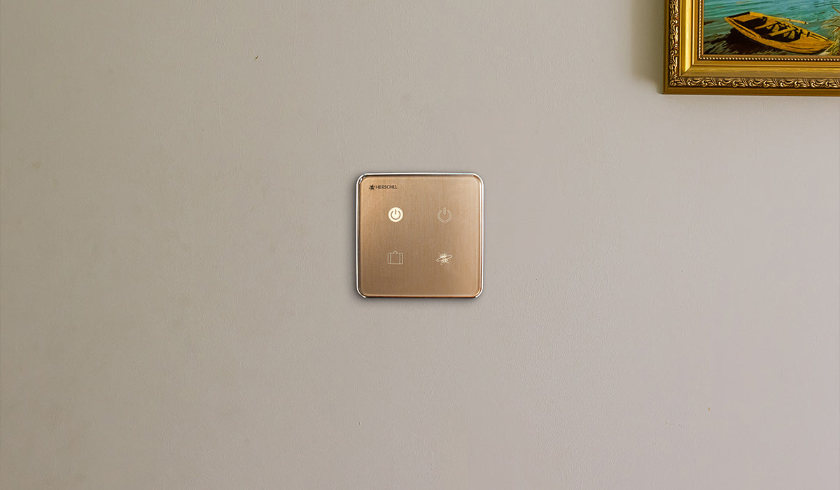 Herschel Four Scene Control-Brushed Gold