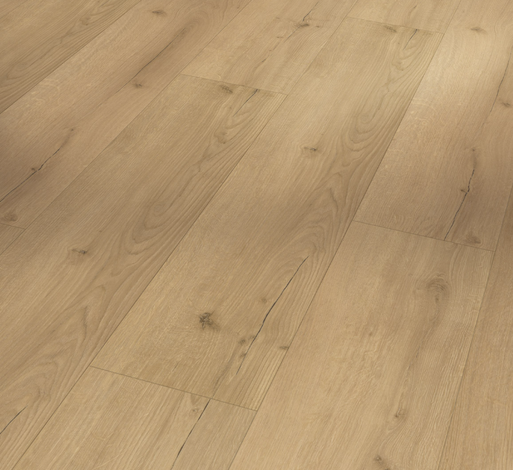 Close-up of OAK INFINITY NATURAL vinyl flooring  with a natural finish