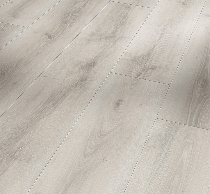 Light floor planks at a slanted angle