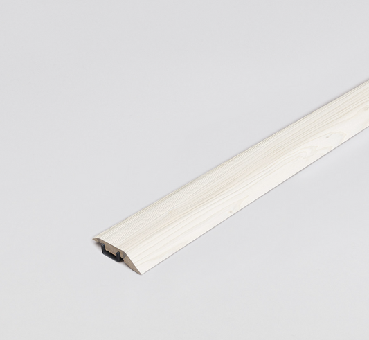 White adapting floor profile on a light gray background