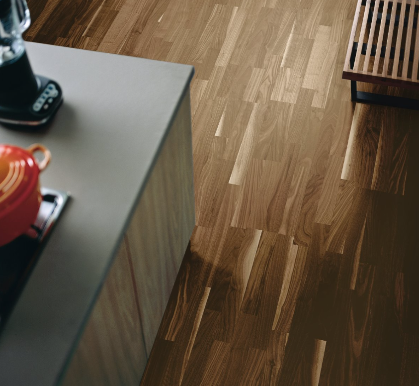 Walnut Classic 3060 3-strip Matt lacquer
